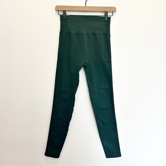 Abercrombie YPB seamlessCORE 7/8 Length Leggings Forest Edge Green Active Gym - Picture 5 of 10